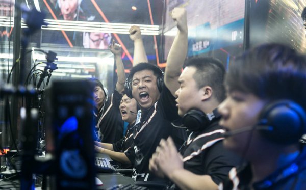 年足球交流 年足球交流