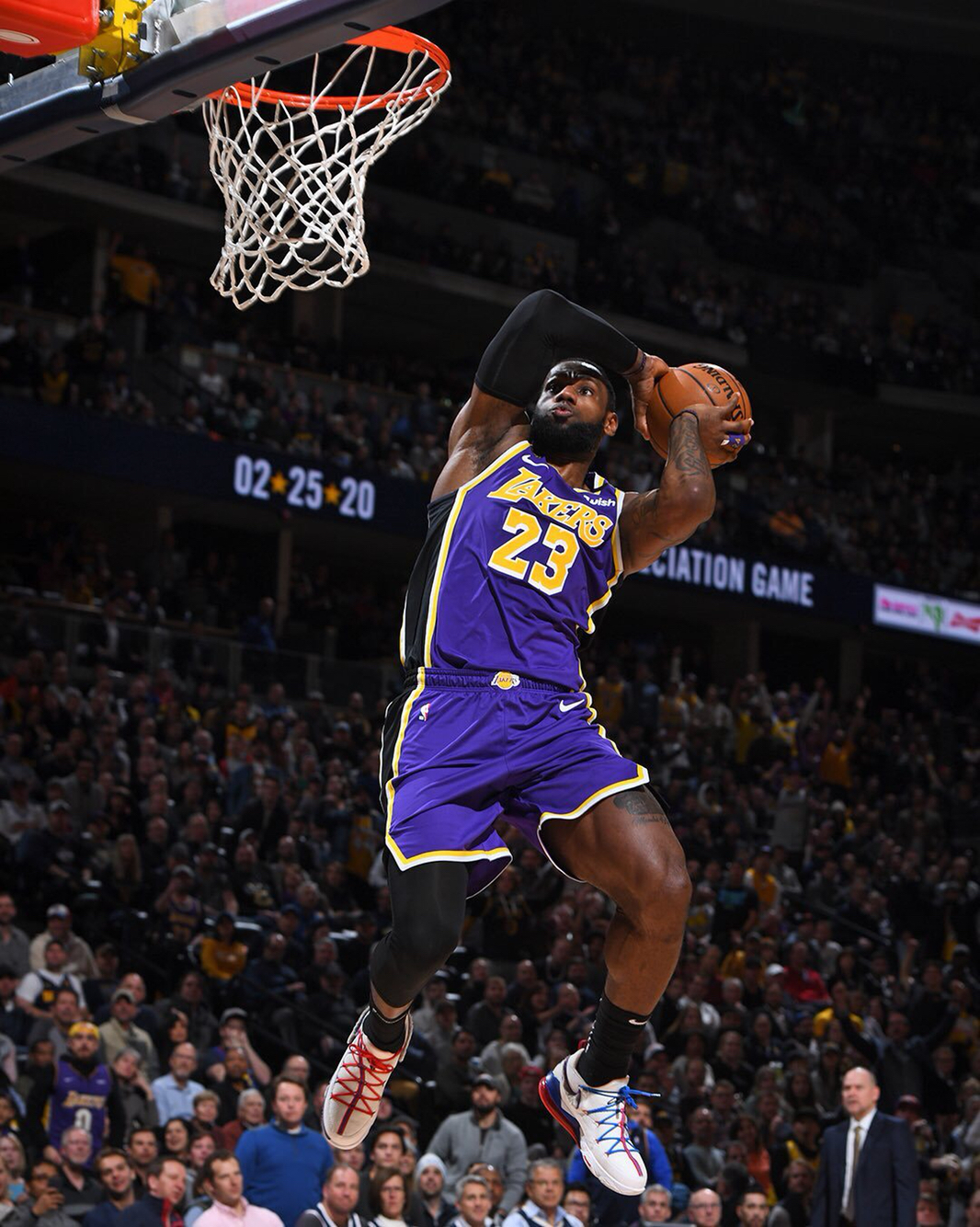 她的防守能 她的防守能